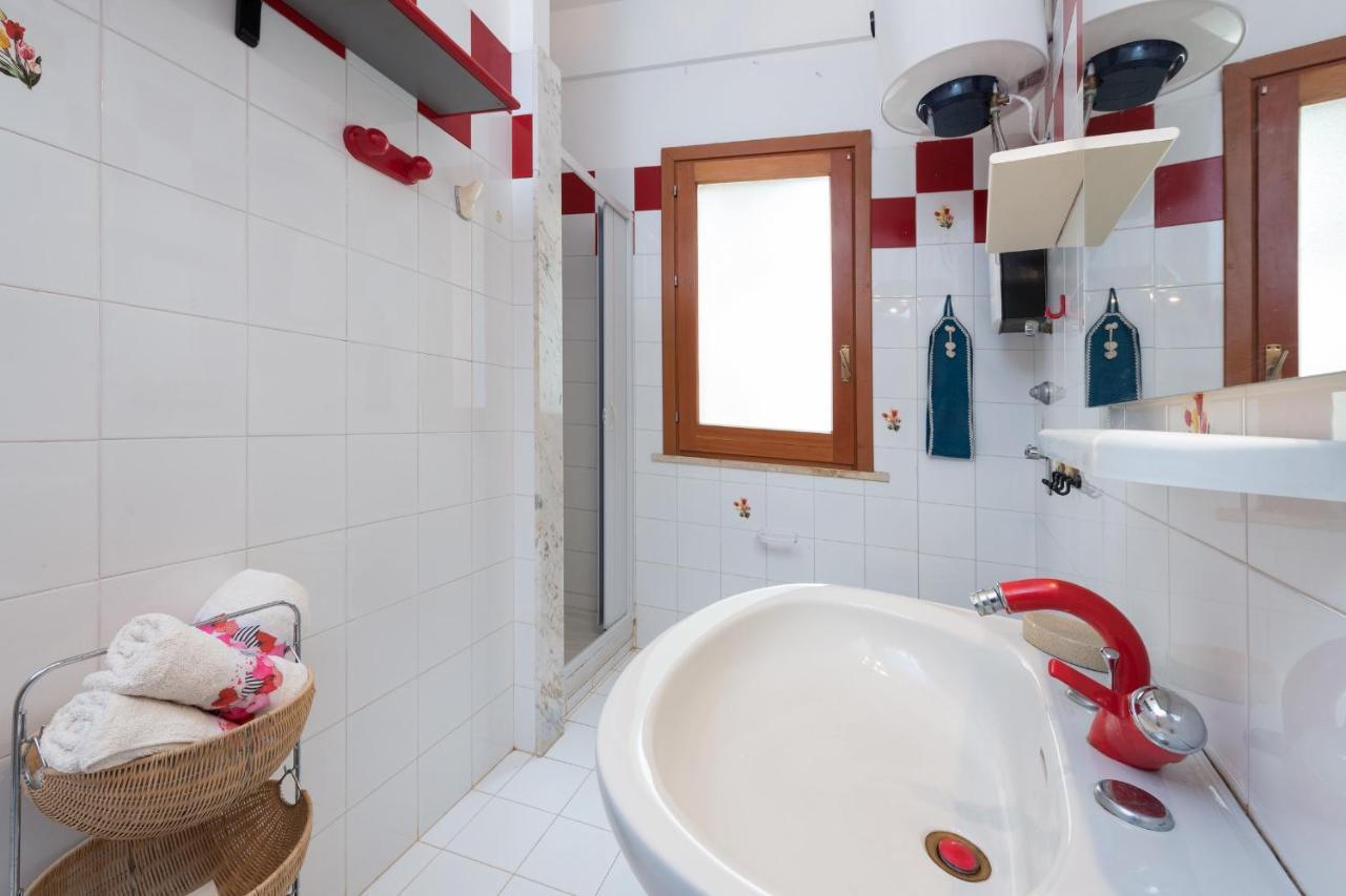 B&B Villa Il Carrubo San Vito Lo Capo Luaran gambar