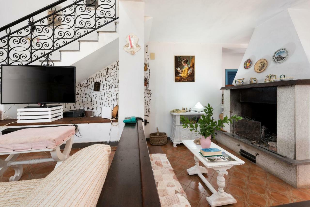B&B Villa Il Carrubo San Vito Lo Capo Luaran gambar