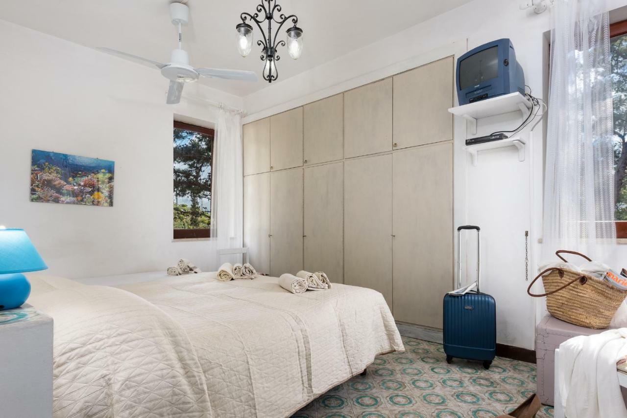 B&B Villa Il Carrubo San Vito Lo Capo Luaran gambar