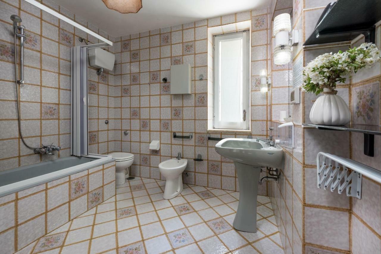 B&B Villa Il Carrubo San Vito Lo Capo Luaran gambar