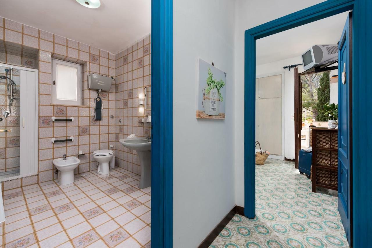 B&B Villa Il Carrubo San Vito Lo Capo Luaran gambar