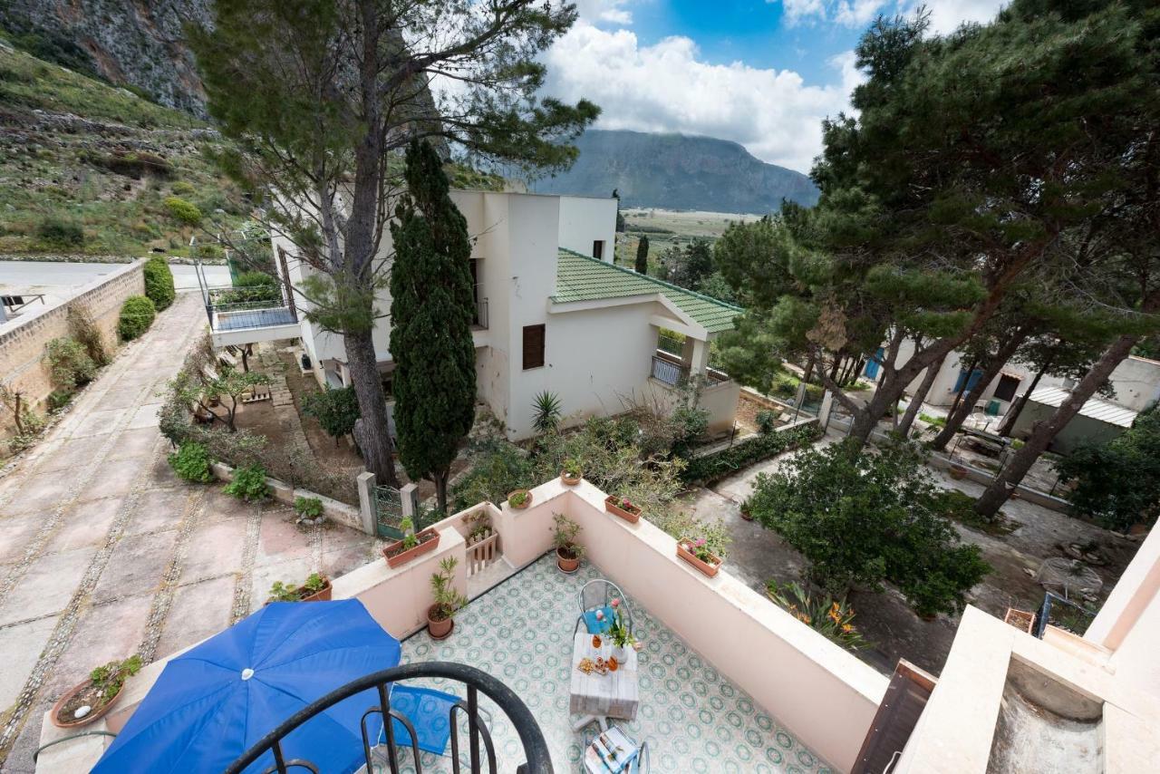 B&B Villa Il Carrubo San Vito Lo Capo Luaran gambar