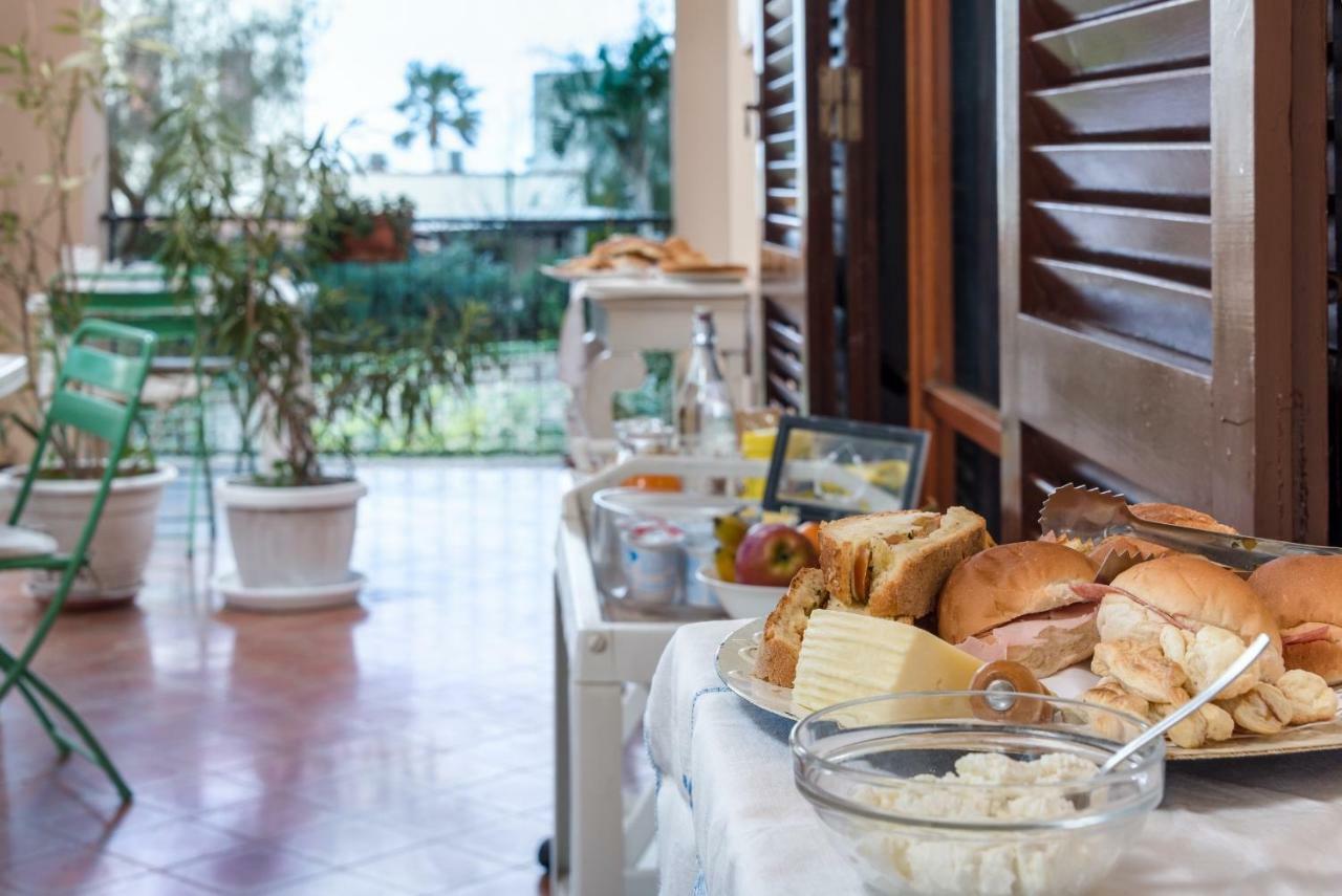 B&B Villa Il Carrubo San Vito Lo Capo Luaran gambar